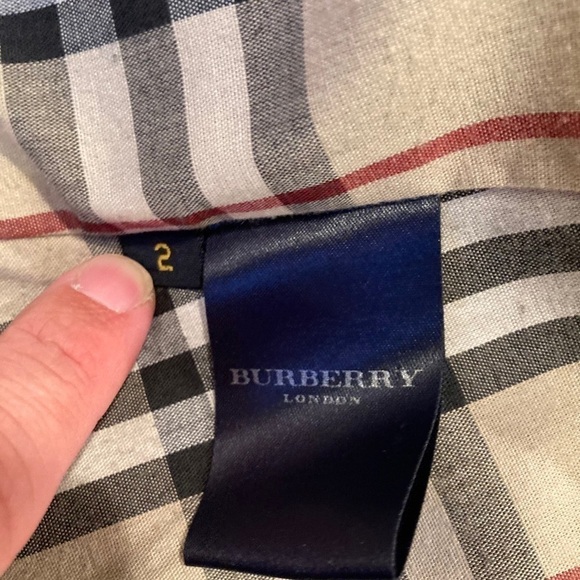 HP!! EUC Burberry black car coat size 2 - Picture 4 of 6